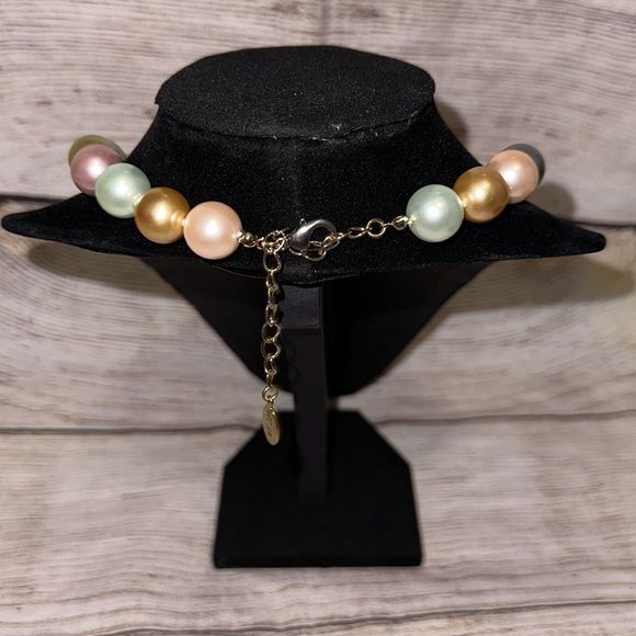 Kenneth Jay Lane Multicolor Pastel Faux‎ Pearl Necklace - Picture 6 of 7